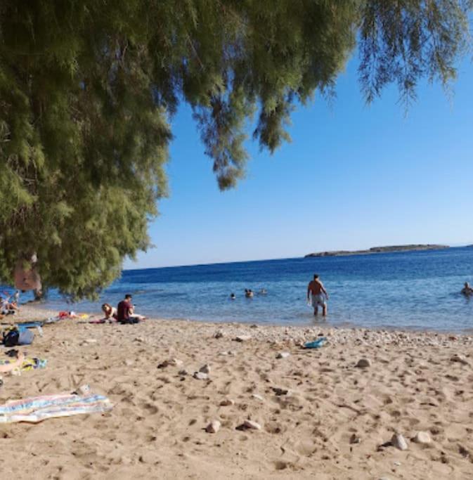 Lovely 1-Bedroom 2 Minutes From Beach Αθήνα Εξωτερικό φωτογραφία